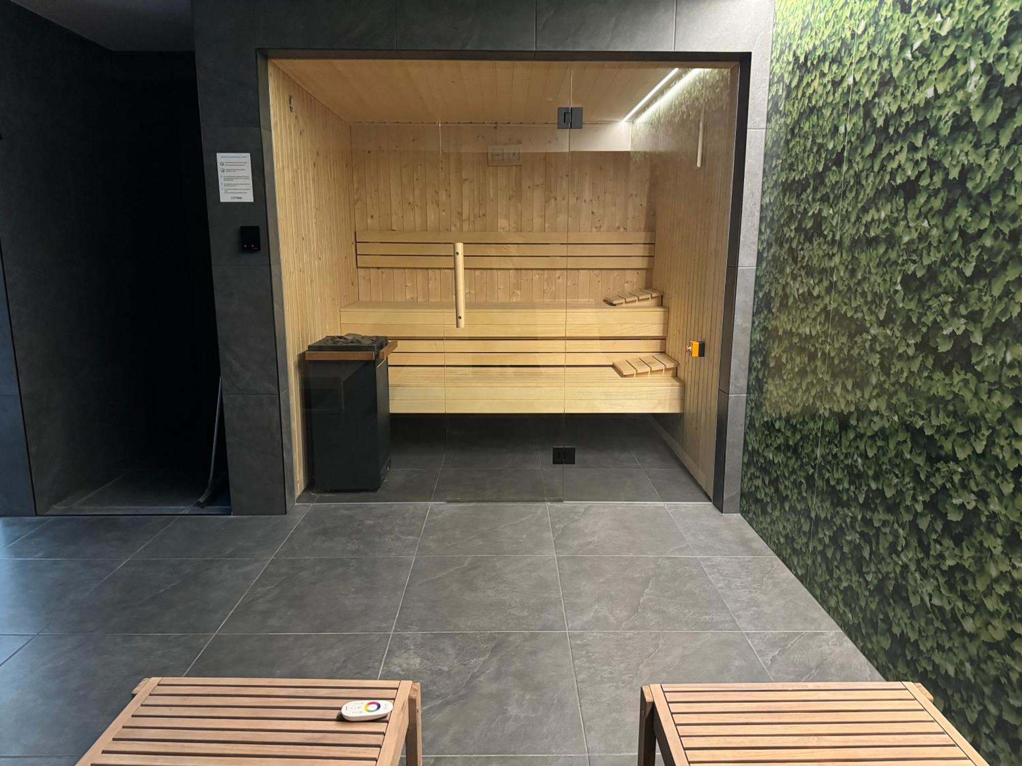 4Summer Kolobrzeg Apartamenty White Blue Sauna & Fitness & Parking 100 Metrow Do Pieknej Szerokiej Piaszczystej Plazy, Wspanialy Widok Z Duzego Tarasu! 100 Meter Zu Einem Schoenen Breiten Sandstrand, Herrliche Aussicht Von Einer Grossen Terrasse! Ngoại thất bức ảnh