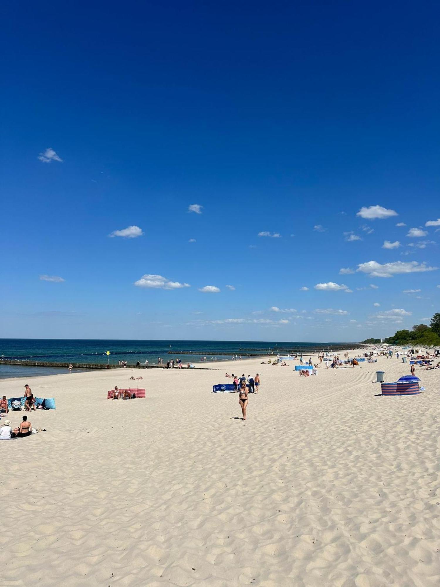 4Summer Kolobrzeg Apartamenty White Blue Sauna & Fitness & Parking 100 Metrow Do Pieknej Szerokiej Piaszczystej Plazy, Wspanialy Widok Z Duzego Tarasu! 100 Meter Zu Einem Schoenen Breiten Sandstrand, Herrliche Aussicht Von Einer Grossen Terrasse! Ngoại thất bức ảnh