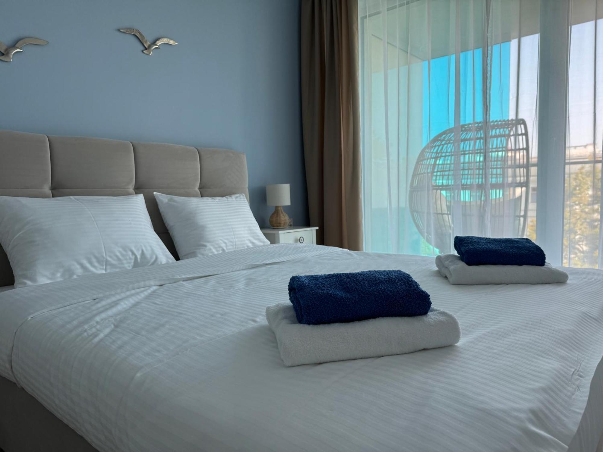 4Summer Kolobrzeg Apartamenty White Blue Sauna & Fitness & Parking 100 Metrow Do Pieknej Szerokiej Piaszczystej Plazy, Wspanialy Widok Z Duzego Tarasu! 100 Meter Zu Einem Schoenen Breiten Sandstrand, Herrliche Aussicht Von Einer Grossen Terrasse! Ngoại thất bức ảnh