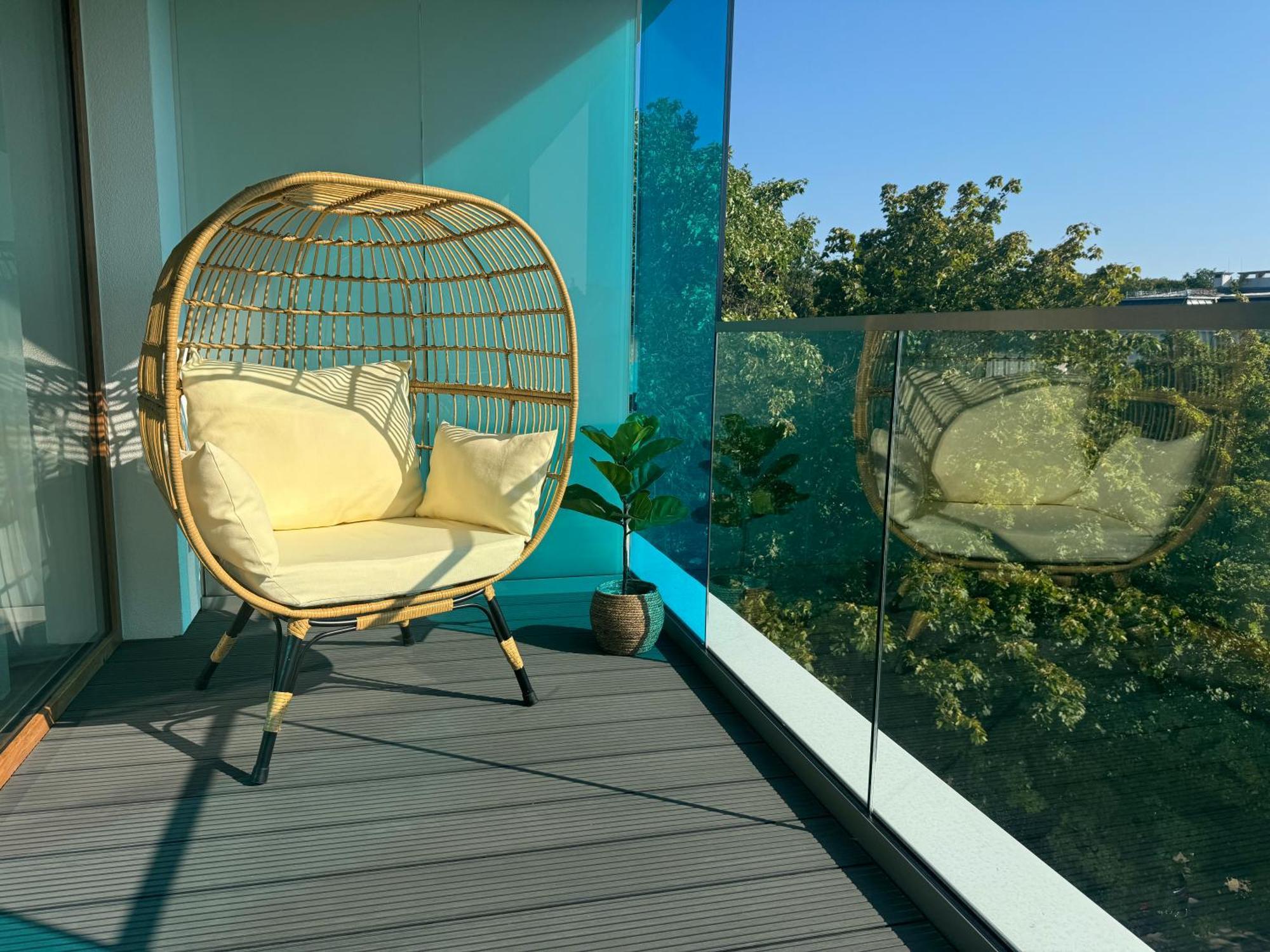 4Summer Kolobrzeg Apartamenty White Blue Sauna & Fitness & Parking 100 Metrow Do Pieknej Szerokiej Piaszczystej Plazy, Wspanialy Widok Z Duzego Tarasu! 100 Meter Zu Einem Schoenen Breiten Sandstrand, Herrliche Aussicht Von Einer Grossen Terrasse! Ngoại thất bức ảnh